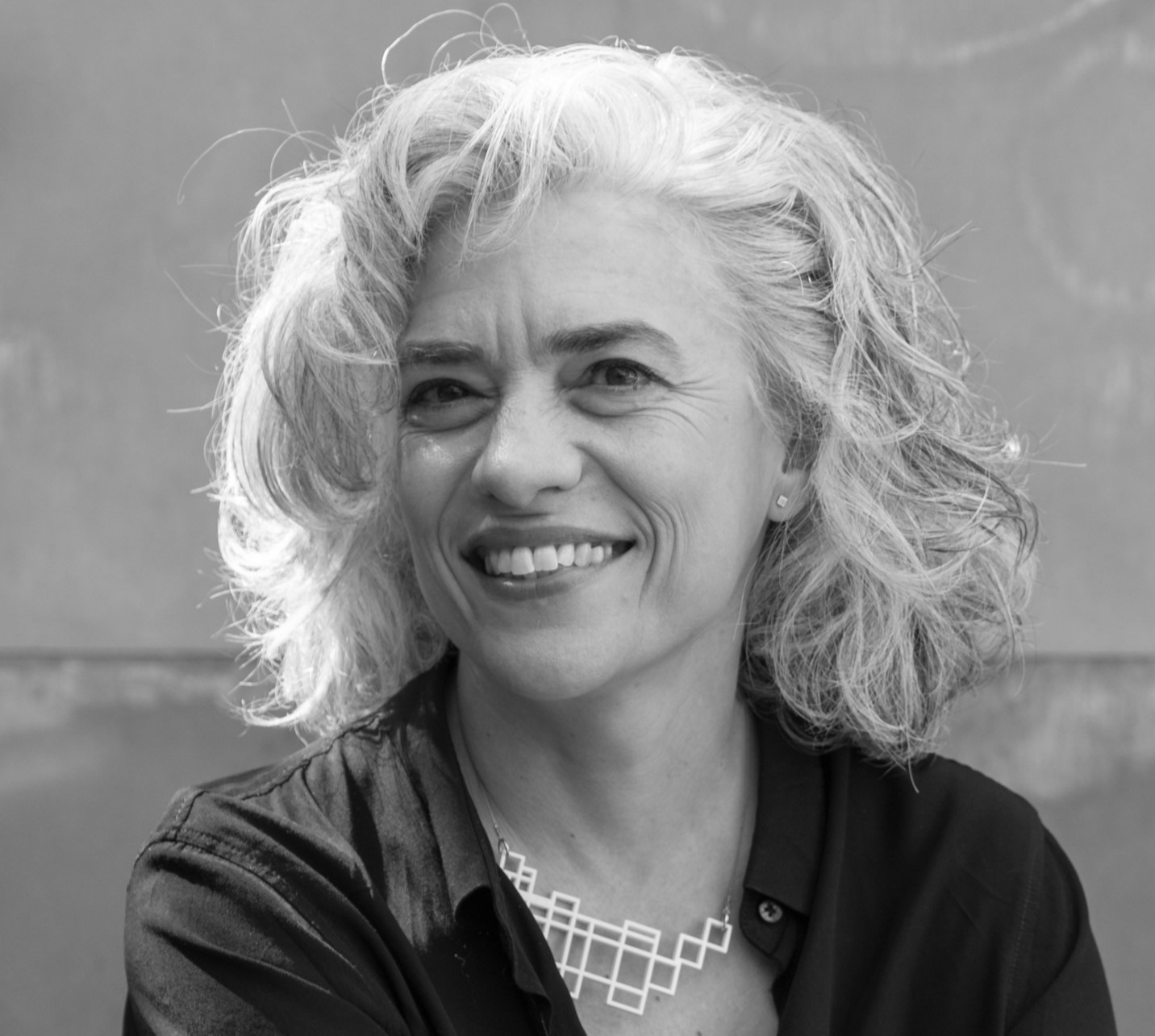 DOÑA PATRICIA MARIA FERNANDEZ HARING                 